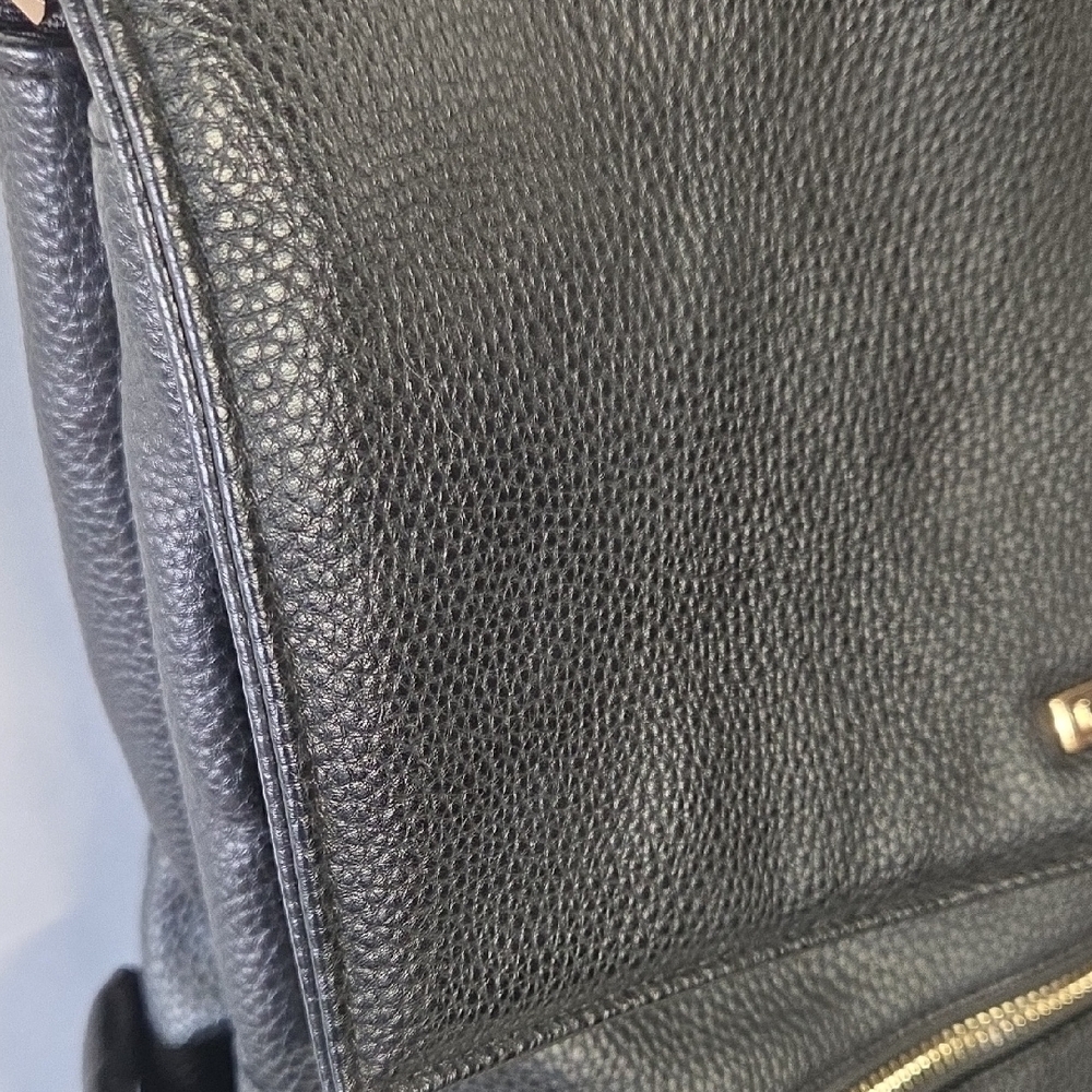 Landici Black Faux Pebbled Leather Backpack - Picture 9 of 9